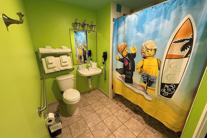 Room 8 of 26