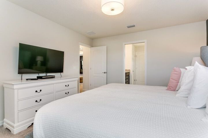 Room 4 of 58