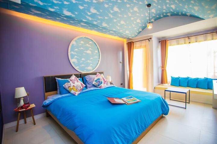 Room 26 of 172
