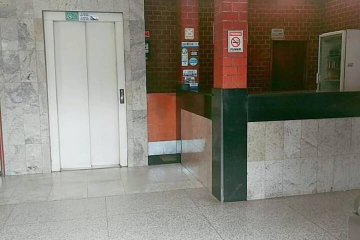 Entrance & Lobby