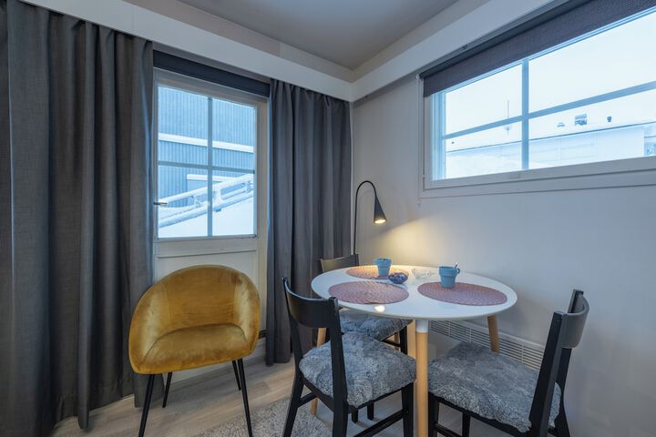 Room 6 of 23