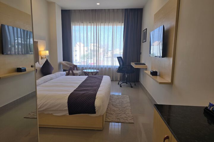 Room 19 of 35