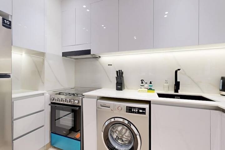 Primestay 1BR in Binghatti Nova JVC