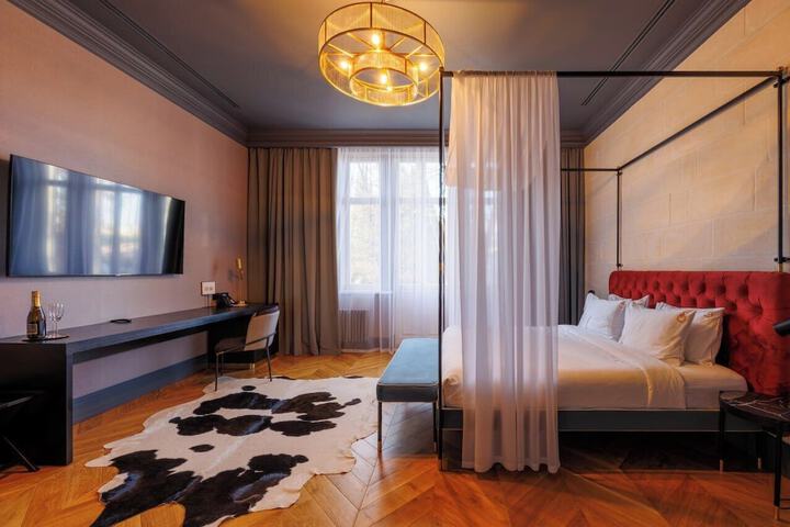 Room 21 of 73