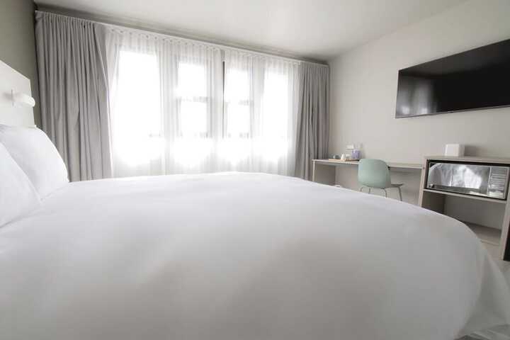 Room 54 of 97