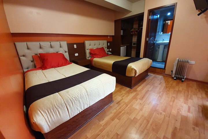 Room 43 of 83