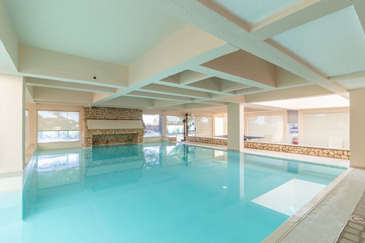 Pools & Facilities