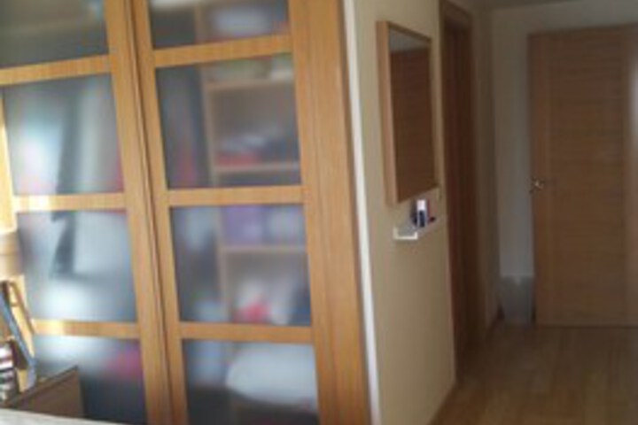 Room 8 of 11