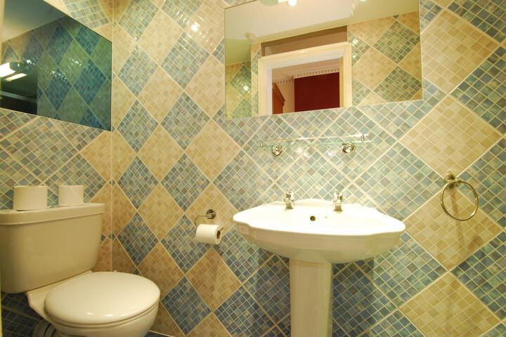 Clean Restrooms