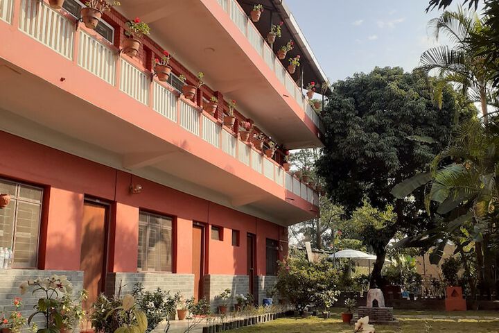 Hotel Exterior 26 of 34