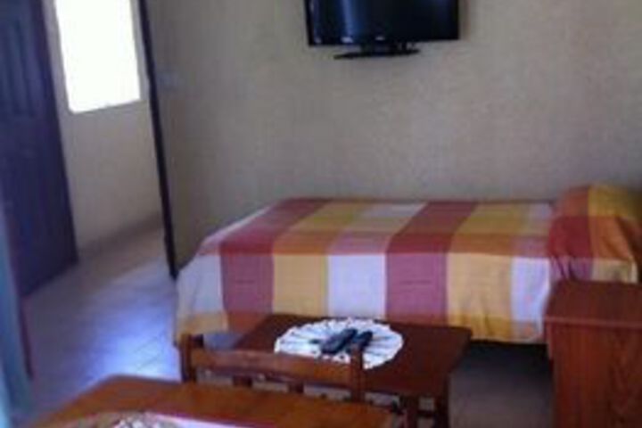 Room 35 of 61