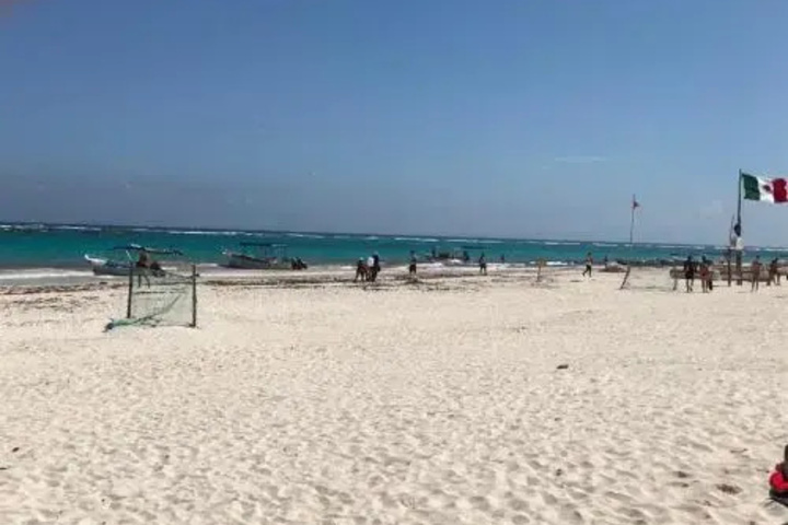 Beach 21 of 36