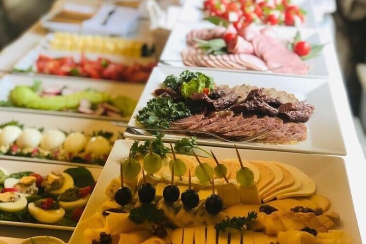 Dining 60 of 66