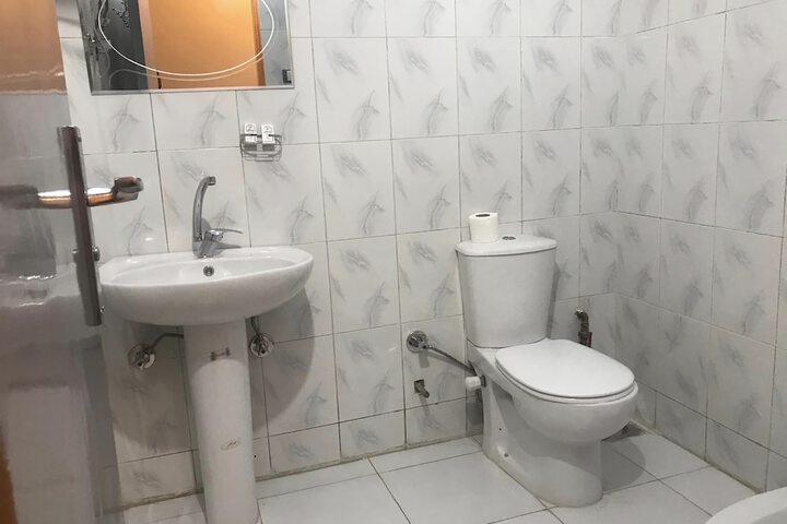 Room 18 of 23