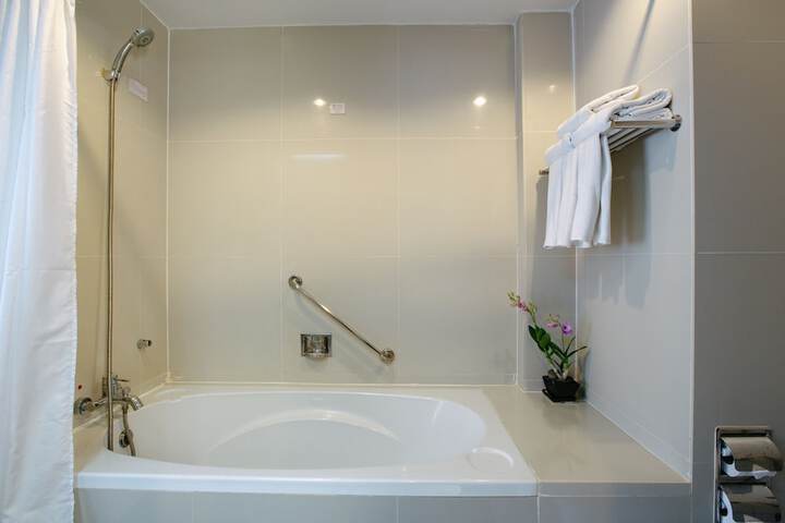 Clean Restrooms