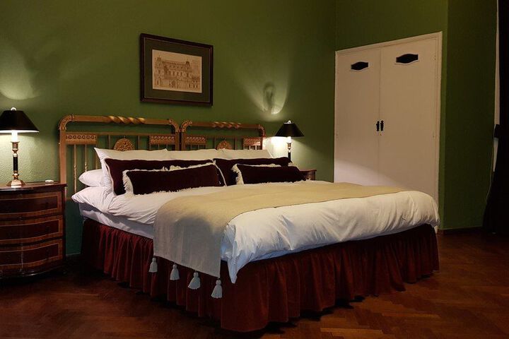 Room 18 of 73