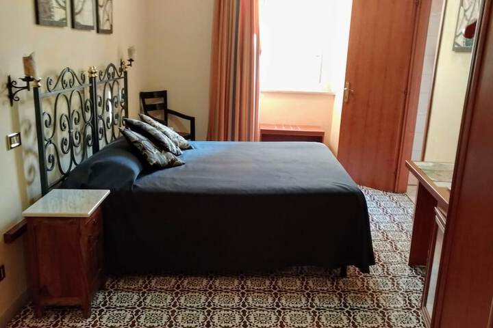 Room 12 of 43