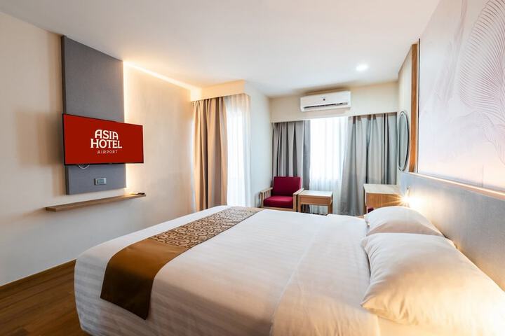 Room 42 of 104