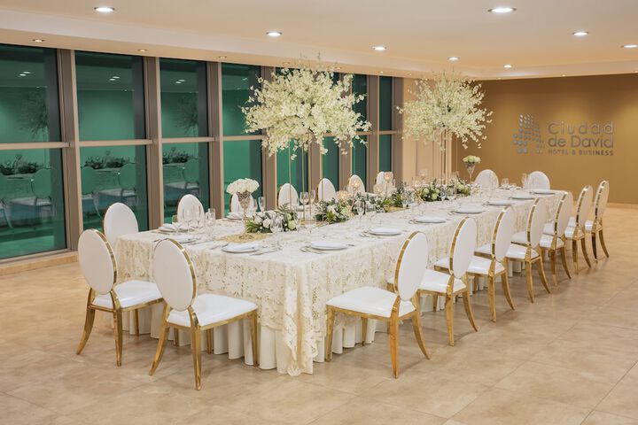 Banquet hall