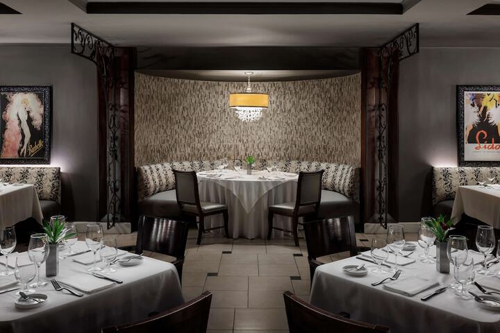 Dining 90 of 121