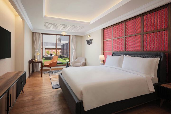 Room 48 of 172