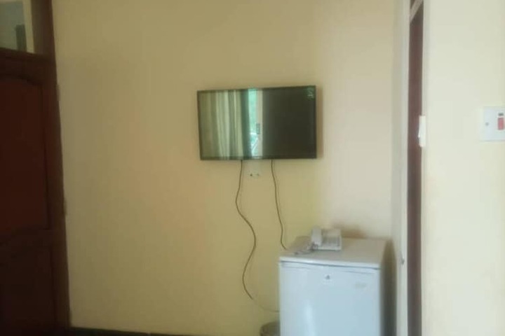 Room 6 of 36