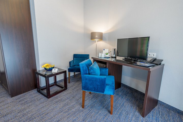 Room 18 of 71