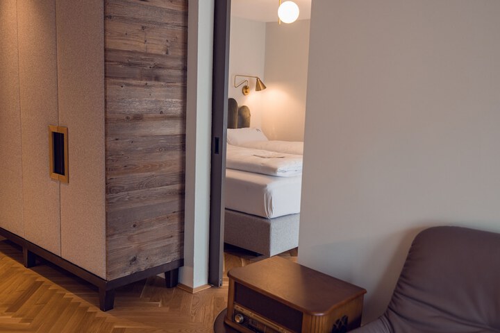 Room 41 of 120