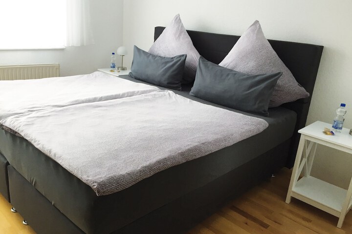 Room 3 of 20