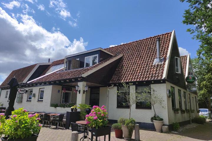 Exterior of t Wapen van Middelie