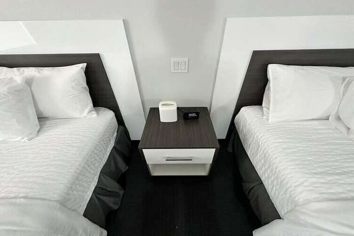 Room 3 of 11