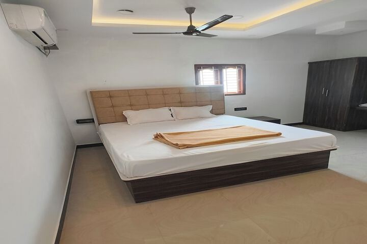 Room 21 of 41