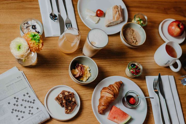 Breakfast/Coffee Service 77 of 103