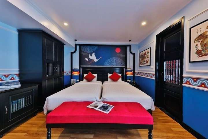Room 8 of 56