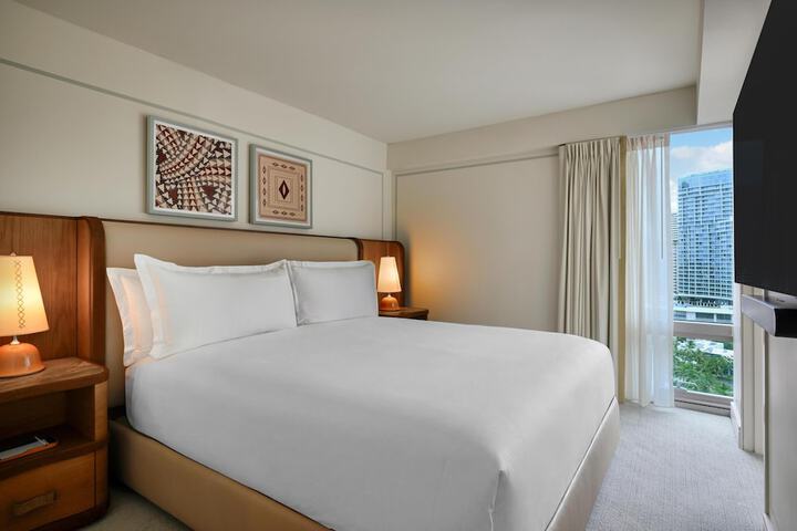 Room 40 of 138