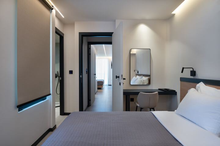 Room 7 of 57