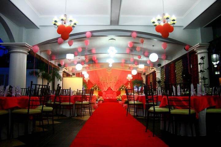 Ballroom/Hall 16 of 20