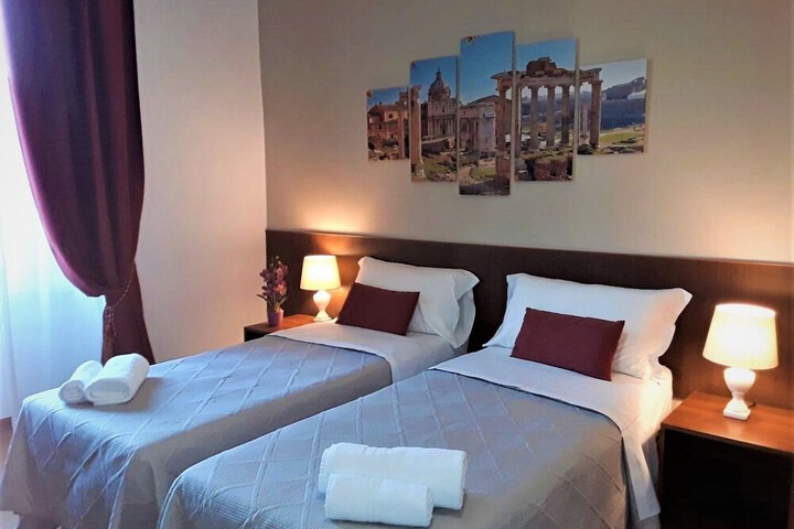 Room 3 of 41