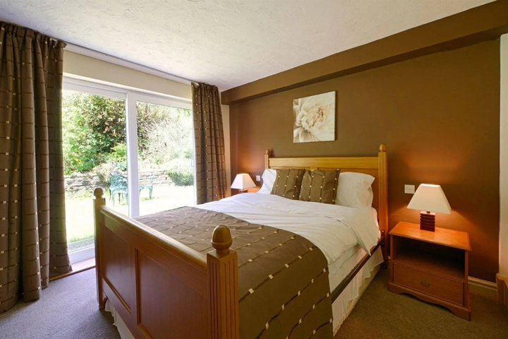 guest_rooms