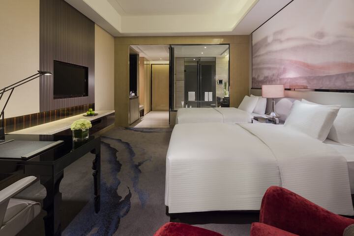 Room 7 of 36