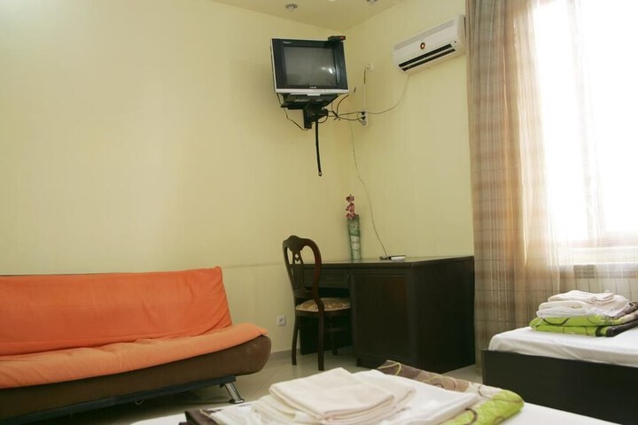 Room 8 of 21