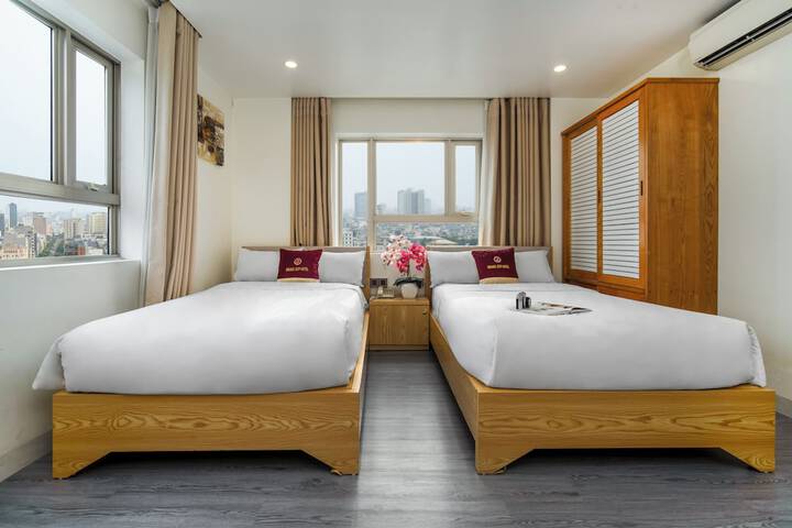 Room 17 of 47