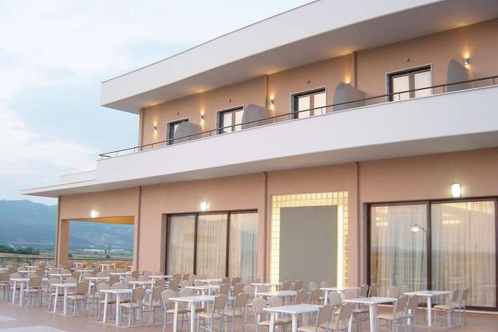 Hotel 58 of 58