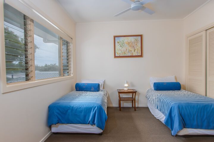 Room 25 of 247