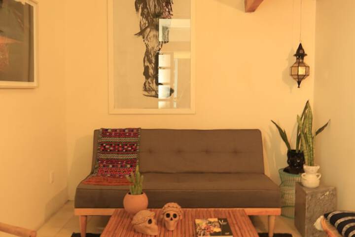 Room 25 of 48