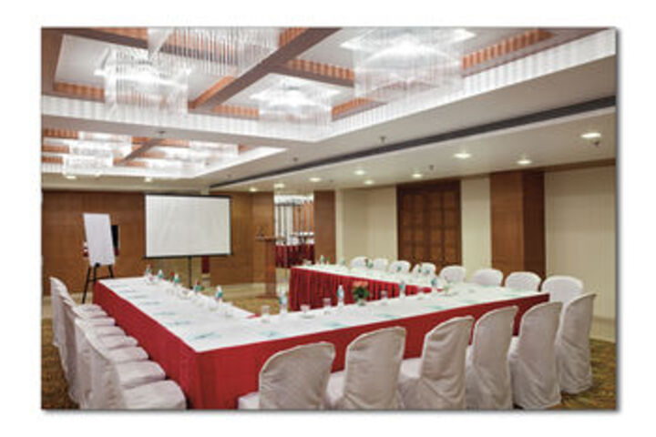 Ballroom/Hall 3 of 45