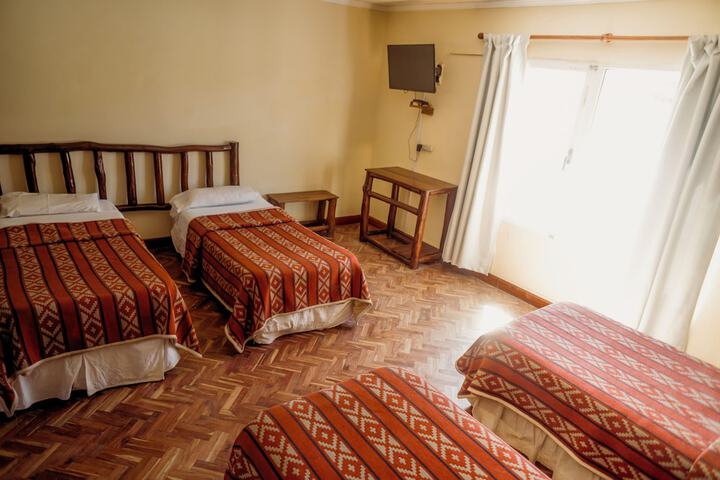 Room 11 of 28