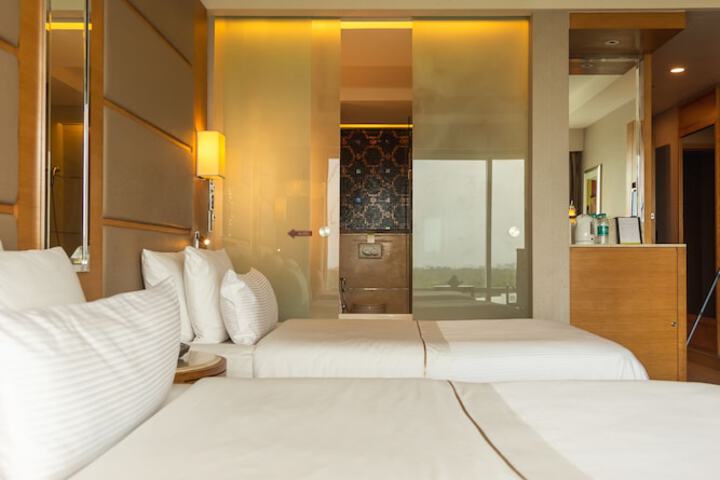 Room 15 of 85