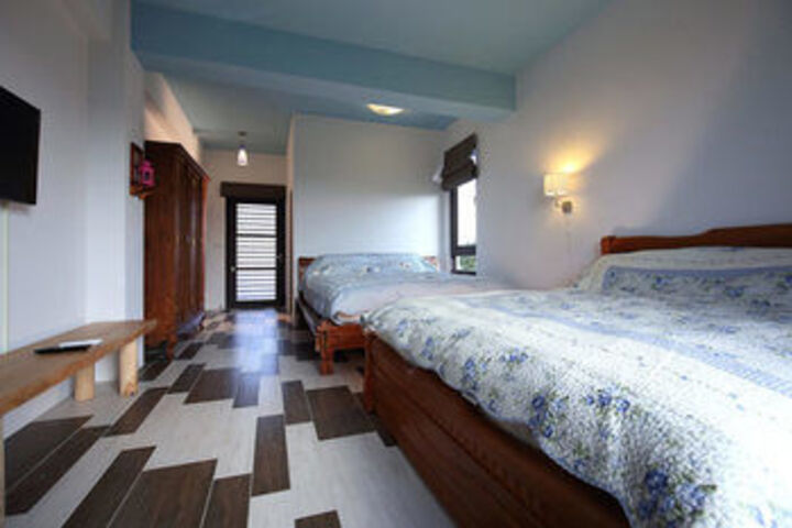 Room 19 of 53