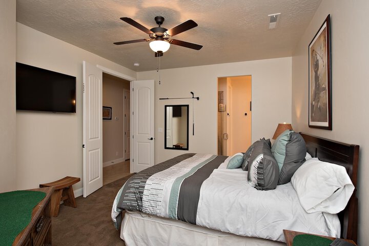 Room 5 of 39